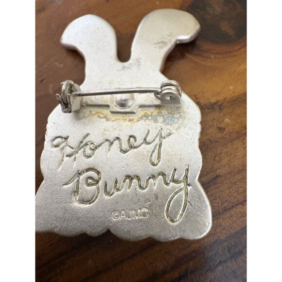 Vintage Honey Bunny Easter Rabbit Pin Brooch Jewelry AJMC Easter Gift Pin Collec - Picture 7 of 7